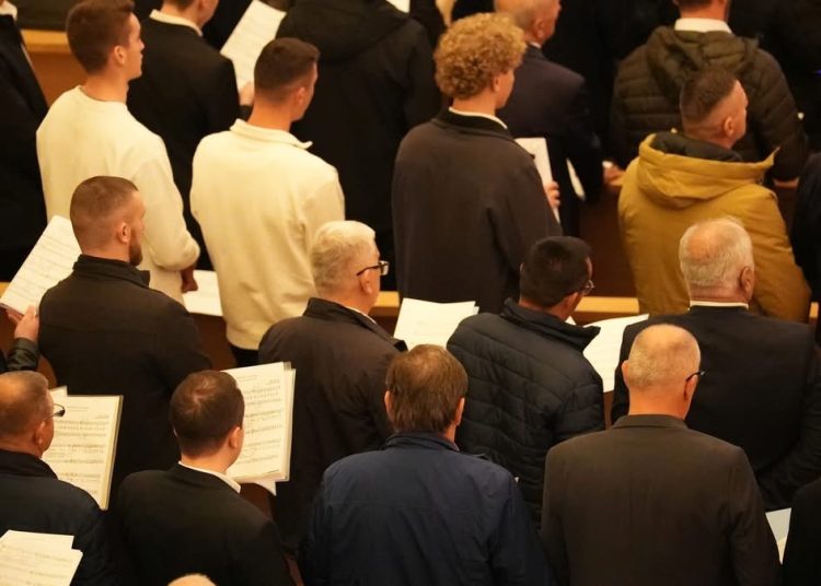 Svečano u Mostaru: Među 250 pjevača nastupili zborovi iz Širokog Brijega, Kočerina, Posušja i Ljubuškog