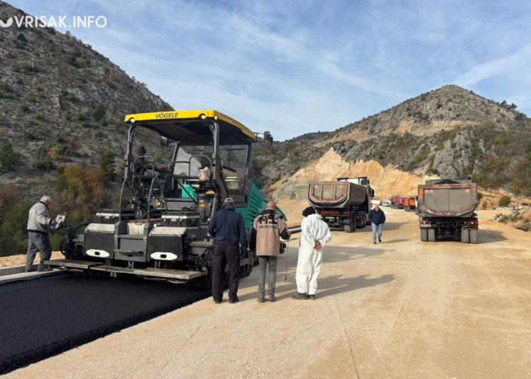 Mostarska obilaznica dobiva asfalt, pogledajte prizore s gradilišta