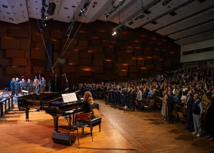 Širokobriješka večer u Zagrebu okupila 1.700 gostiju u Lisinskom