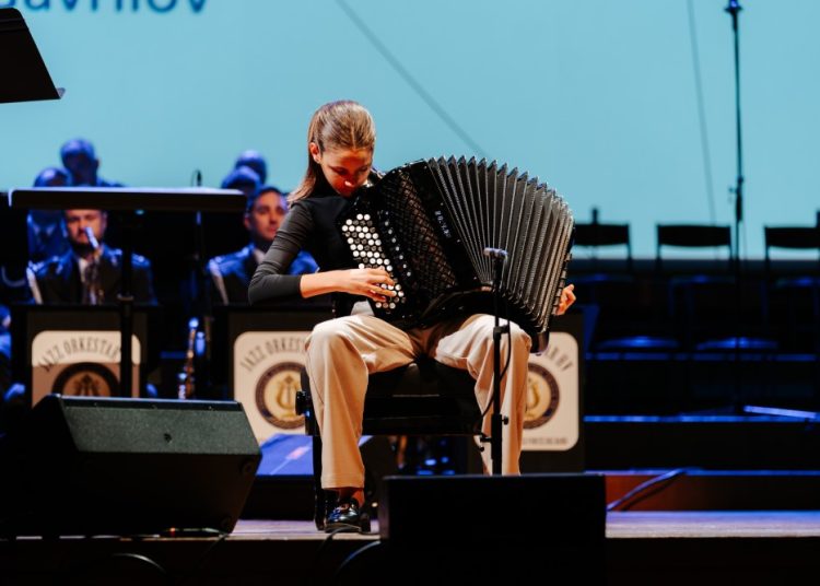 Širokobriješka večer u Zagrebu okupila 1.700 gostiju u Lisinskom