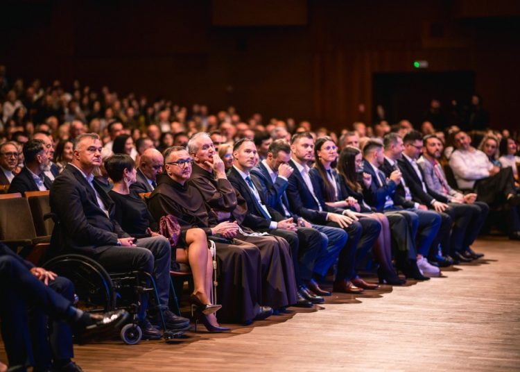 Širokobriješka večer u Zagrebu okupila 1.700 gostiju u Lisinskom