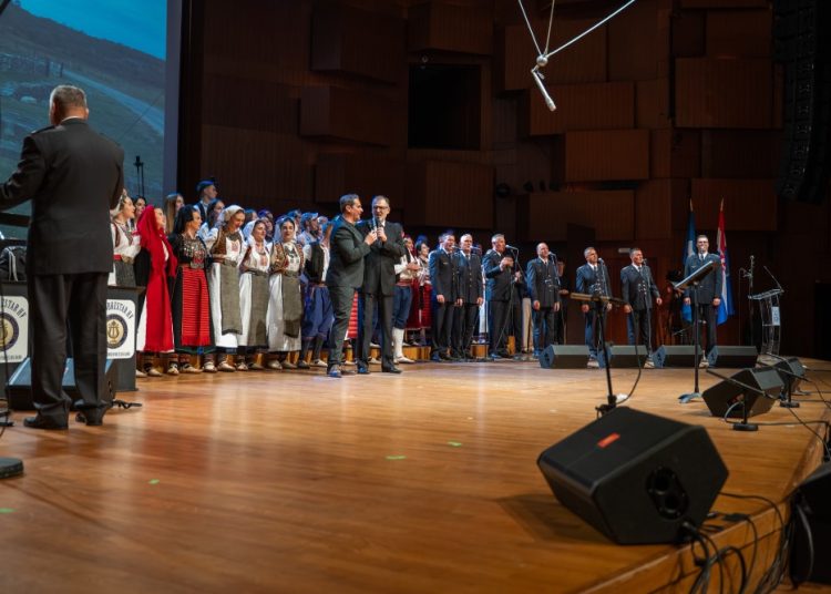 Širokobriješka večer u Zagrebu okupila 1.700 gostiju u Lisinskom