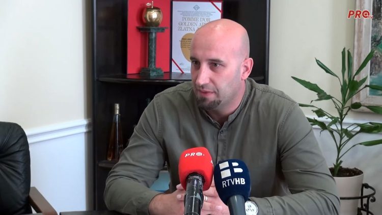 (VIDEO) Ljubuški: Digitalizirane matične usluge, dokumenti bez odlaska na šalter