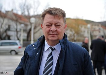 Zdenko Ćosić: Na temelju čega se izdaju počasne iskaznice OSA-e i tko ih koristi?