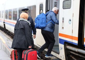 Nova željeznička poveznica između BiH i Hrvatske: Pokrenuta linija Sarajevo–Ploče–Sarajevo