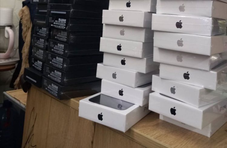 Akcija “Štek”: Oduzeto 546 mobitela i zabranjena roba vrijedna 450.000 KM