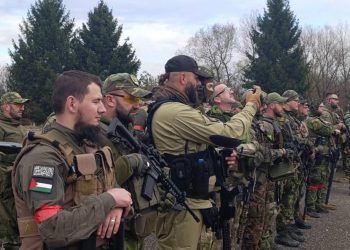 Uznemirujuće scene iz Bugojna: Postrojeni muškarci podsjetili Hrvate na zloglasni odred El Mudžahid