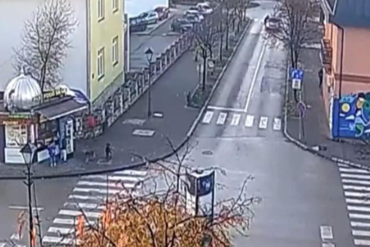 (VIDEO) Humanost u kaosu: Usred pucnjave u Kalesiji djeca pronašla spas u fast foodu