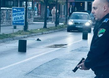 (VIDEO) Snimak pucnjave u Kalesiji: Pljačkaši zlatare se obračunali s policajcima