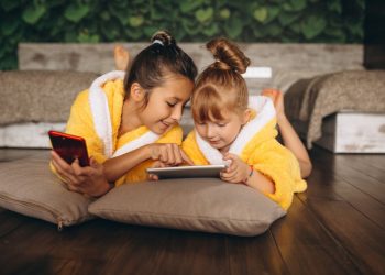 Ovisnost o “skrolanju”: Kako nam društvene mreže potkopavaju mentalne funkcije