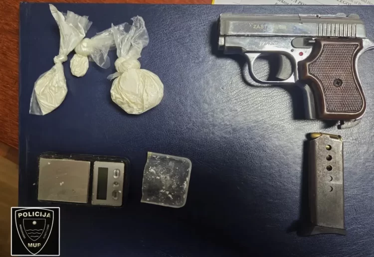 U Mostaru uhićena osoba zbog posjedovanja opojne droge i oružja