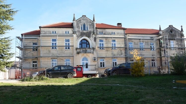 Počela obnova vanjskog dijela bivše franjevačke rezidencije u Čitluku