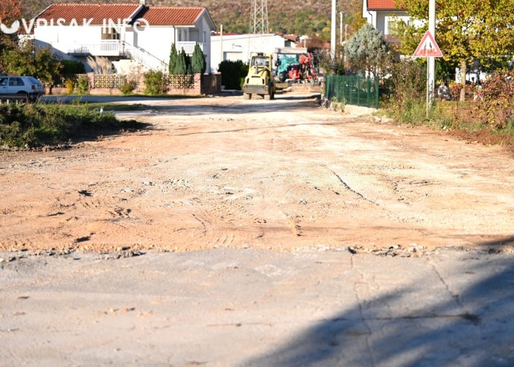 Široki Brijeg: Počelo proširenje kritične prometnice na Vaganu