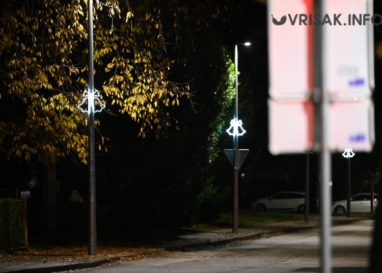 Široki Brijeg u božićnom ruhu, postavljaju se nakiti