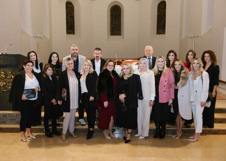 Široki Brijeg: Generacija 1999./2000. proslavila 25 godina mature