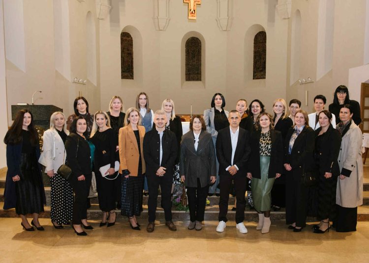 Široki Brijeg: Generacija 1999./2000. proslavila 25 godina mature