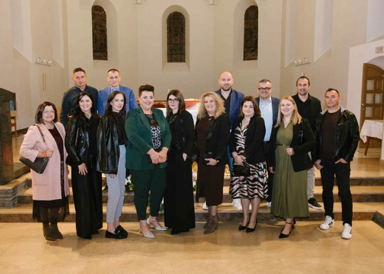 Široki Brijeg: Generacija 1999./2000. proslavila 25 godina mature