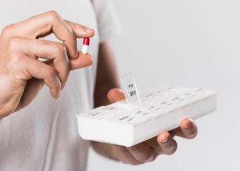 Liječnici upozoravaju: Pet dodataka prehrani koje biste možda trebali prestati uzimati