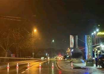 Tragična prometna nesreća u Brčkom: Pješak poginuo pod kotačima dva vozila