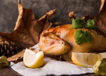 Božićna zvijezda stola: Sočna punjena purica