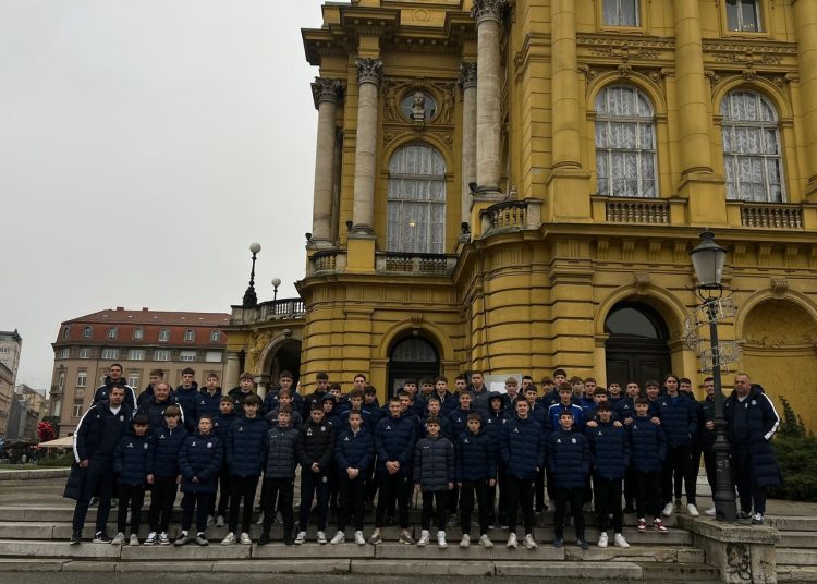 Mladi nogometaši Širokog Brijega u Zagrebu: Uživali u sport i blagdanskom duhu Adventa