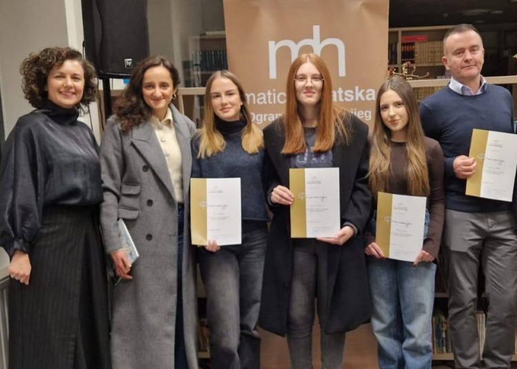 Učenice Srednje strukovne škole Široki Brijeg briljirale na dodjeli Matičinih nagrada