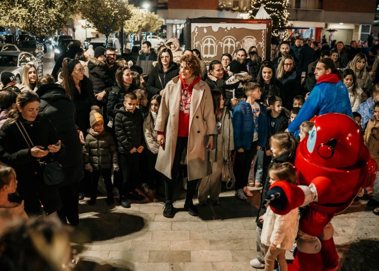 Djeca u središtu Adventa: Superknjiga oduševila Široki Brijeg