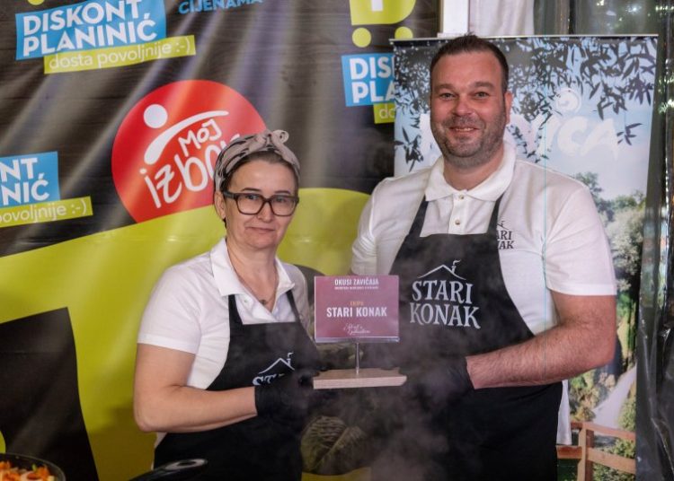 Advent u Ljubuškom započeo mirisima tradicije: Počelo natjecanje ”Okusi zavičaja”