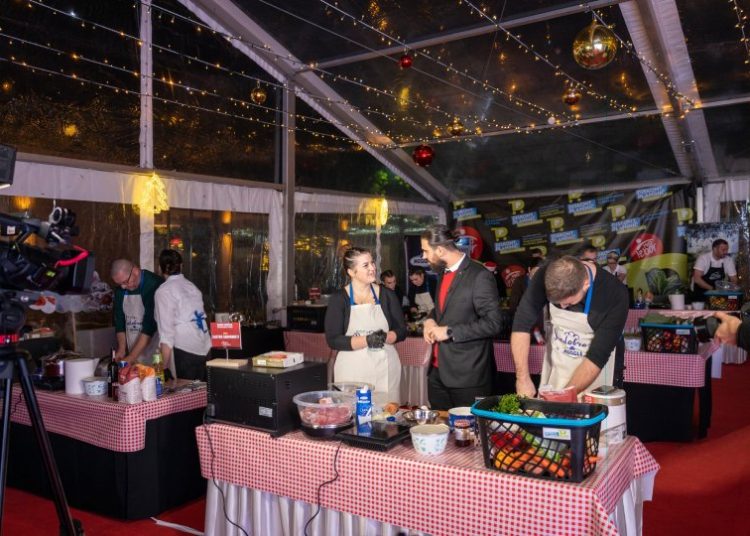 Advent u Ljubuškom započeo mirisima tradicije: Počelo natjecanje ”Okusi zavičaja”