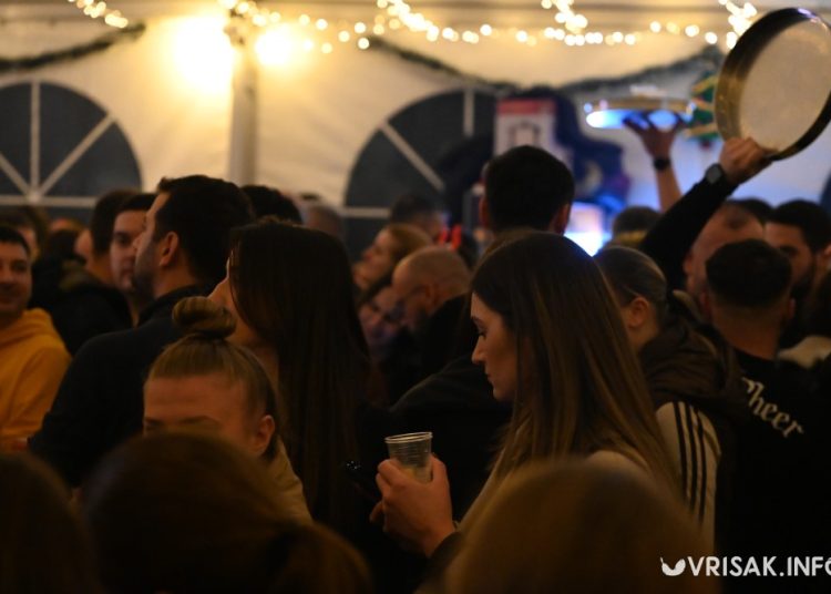 Advent u Mokrom: Giuliano rasplesao cijeli šator