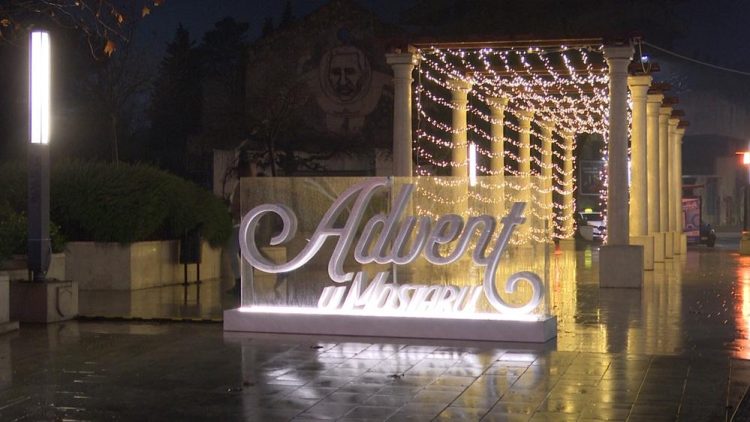 Advent u Mostaru ispunjava očekivanja, raste zanimanje za doček