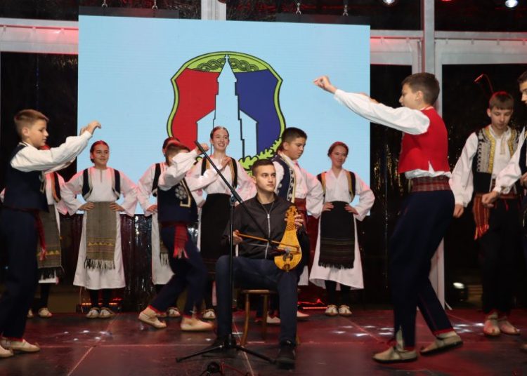 Božićno druženje u Posušju: Pogledajte kako je prošao prvi dan