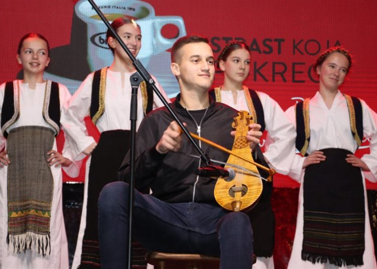 Božićno druženje u Posušju: Pogledajte kako je prošao prvi dan