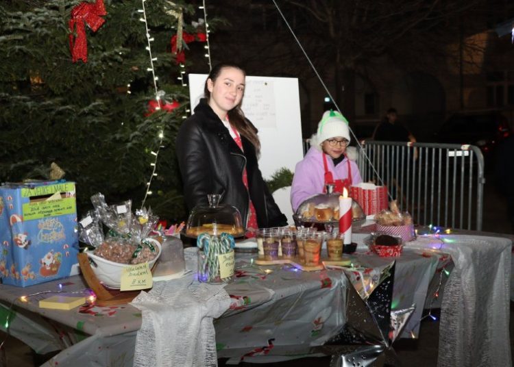 Božićno druženje u Posušju: Pogledajte kako je prošao prvi dan