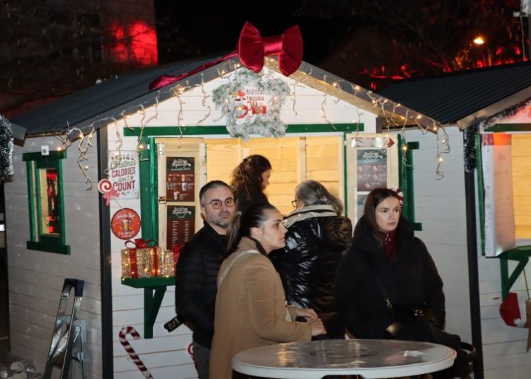 Božićno druženje u Posušju: Pogledajte kako je prošao prvi dan