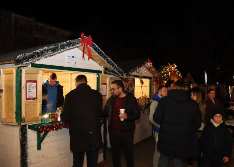 Božićno druženje u Posušju: Pogledajte kako je prošao prvi dan