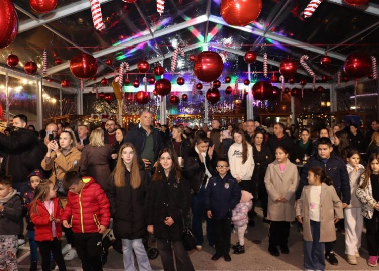 Božićno druženje u Posušju: Pogledajte kako je prošao prvi dan