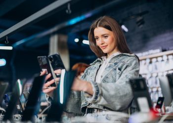 Cijene pametnih telefona i računala znatno će porasti sljedeće godine