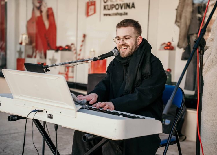 Široki Brijeg: Veseli dječji doček Nove godine na Trgu dr. Ante Starčevića