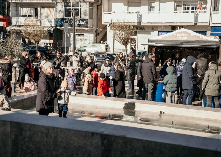 Široki Brijeg: Veseli dječji doček Nove godine na Trgu dr. Ante Starčevića