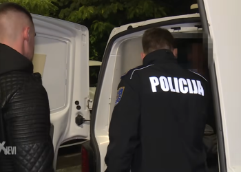 (VIDEO) Slučajevi X u Širokom Brijegu: Kamere zabilježile postupanje policiju nakon provale u benzinsku crpku Holdina