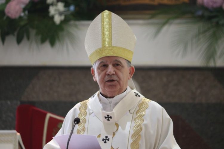 Nadbiskup Vukšić: Isus je most kojim su spojene obale Boga i čovjeka, neba i zemlje