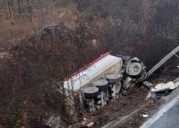 Kamion sletio na cesti Posušje – Široki Brijeg, jedna osoba smrtno stradala