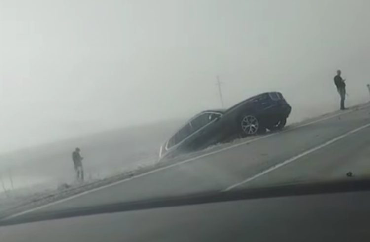 Poledica na Kupresu izazvala prometni kolaps i nezgode