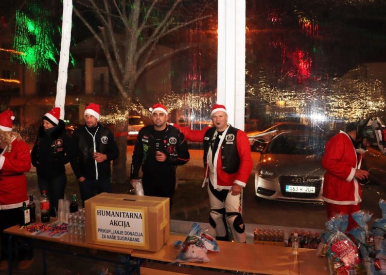 Posušje: Moto mrazovi iznenadili mališane na Trgu hrvatskih branitelja