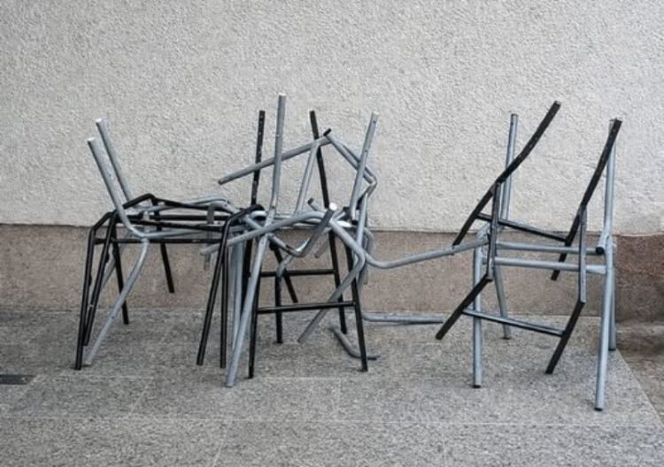 Profesor iz Širokog Brijega ironično komentirao vandalizam u školi