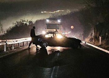 Prometna nezgoda na cesti Široki Brijeg – Mostar, BMW sletio u Međinama