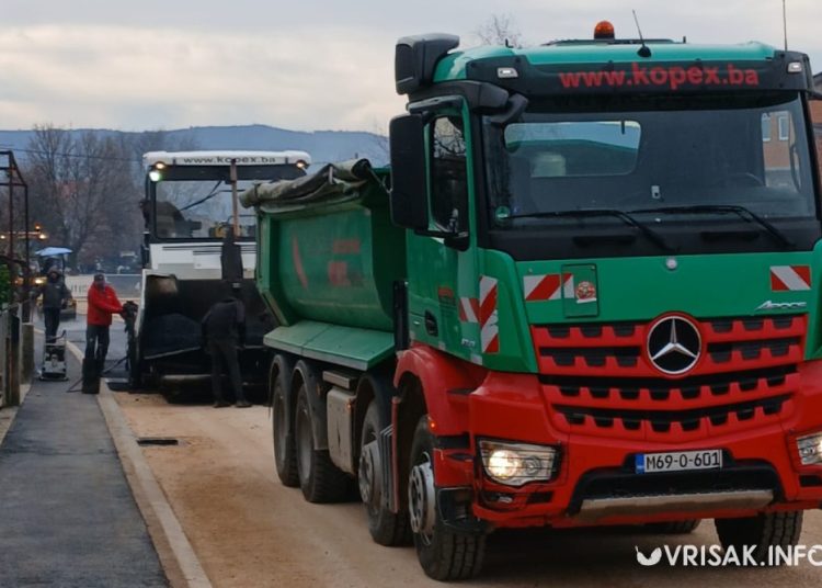 Široki Brijeg: Počelo asfaltiranje proširene ceste na Vaganu