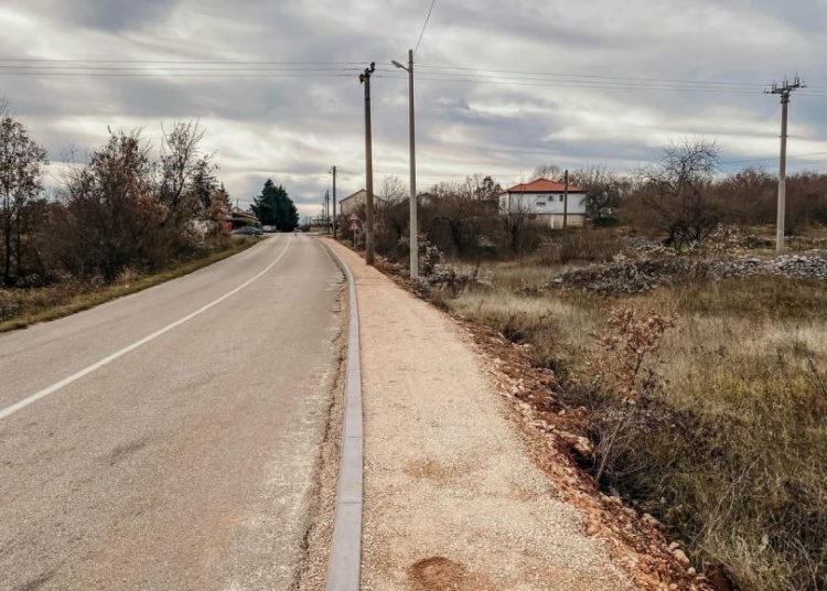 Široki Brijeg: U tijeku izgradnja nogostupa na Dužicama