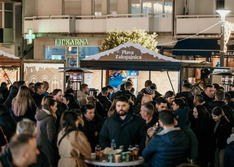 Široki Brijeg: Upaljena druga adventska svijeća